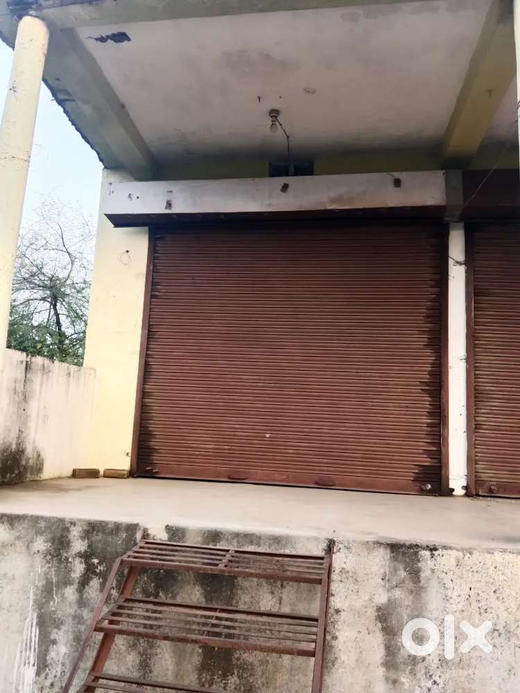 Road touch shop for rent