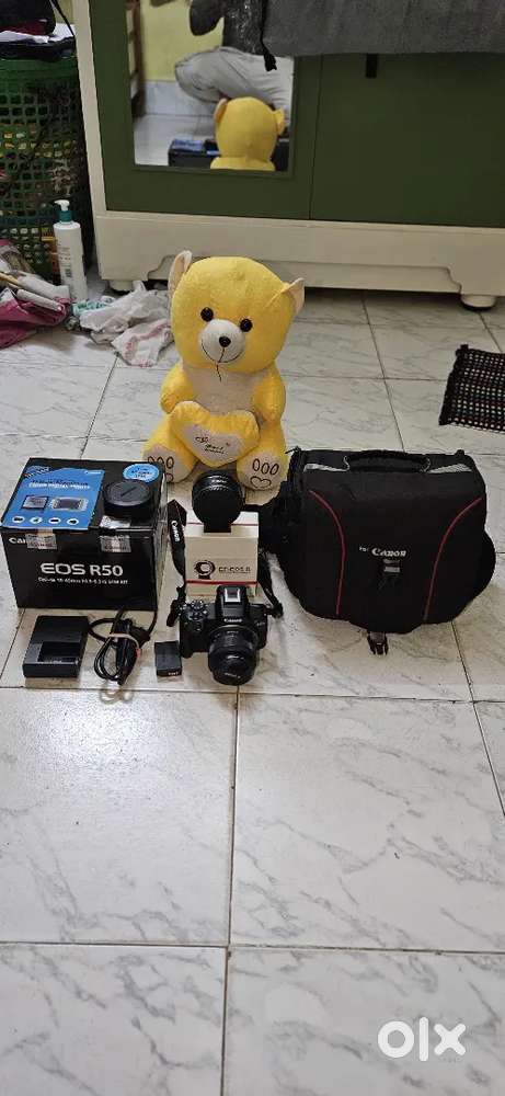 Canon R50 mirrorless camera