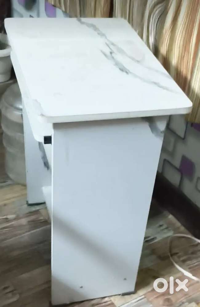 Computer Table & Chair/Podcast Chair