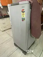 LG fridge 185L with stand and cover