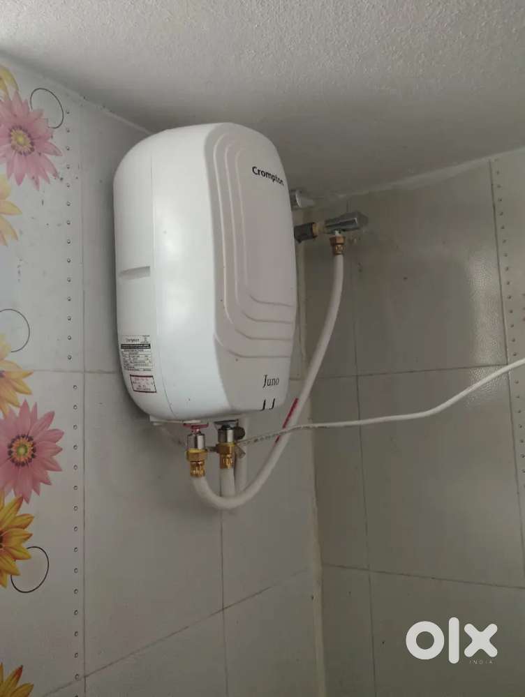 Crompton Geyser 3l instant