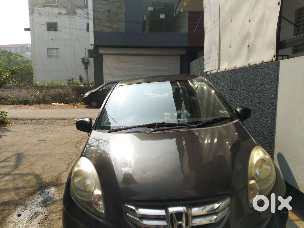 Well maintained Honda Amaze 2015-16 model, All party Insurance Sept 26