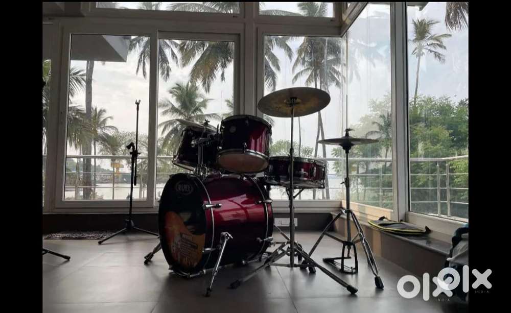 Mapex drum kit