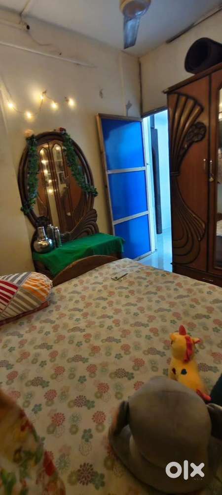 A Private room in a 3bhk flat in ghatkopar west