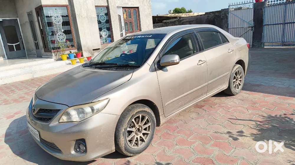 Toyota Corolla Altis 2013 Diesel Well Maintained