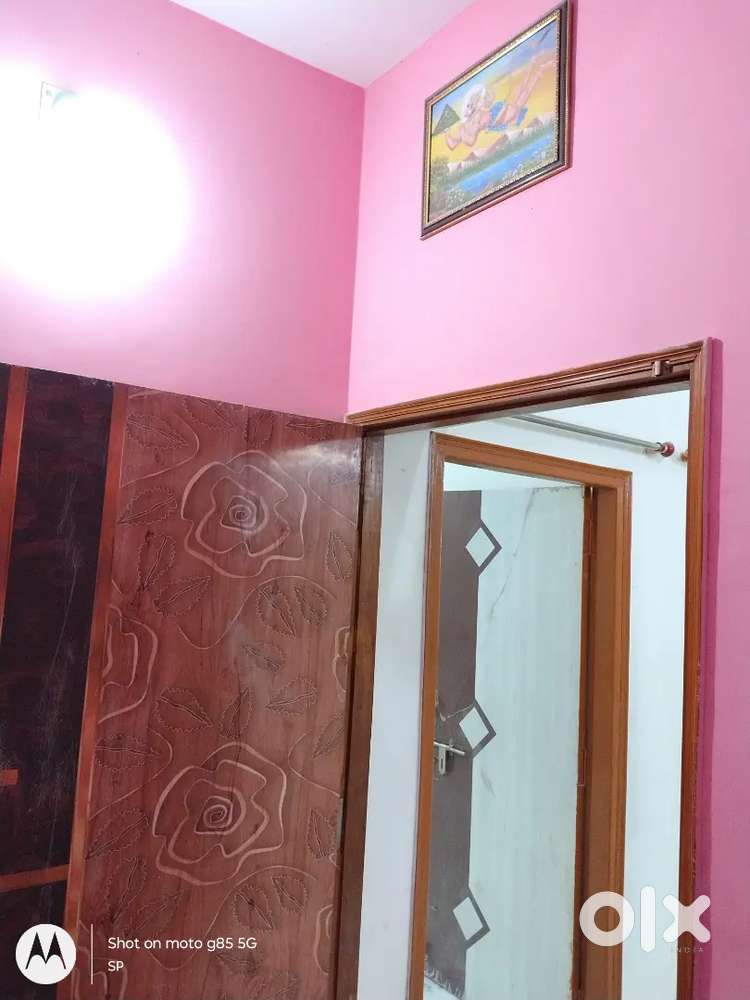 7 cieling फैन,25light,2 guiser,3bhk,cctv rent 17000 available