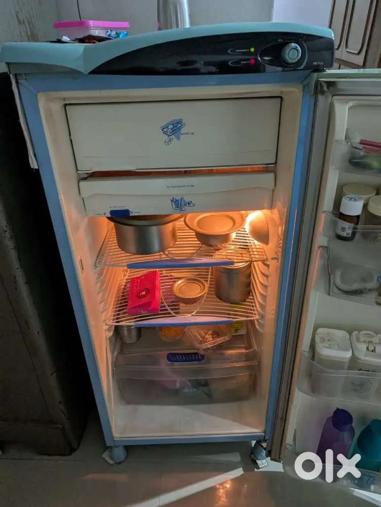 Refrigerator Single door