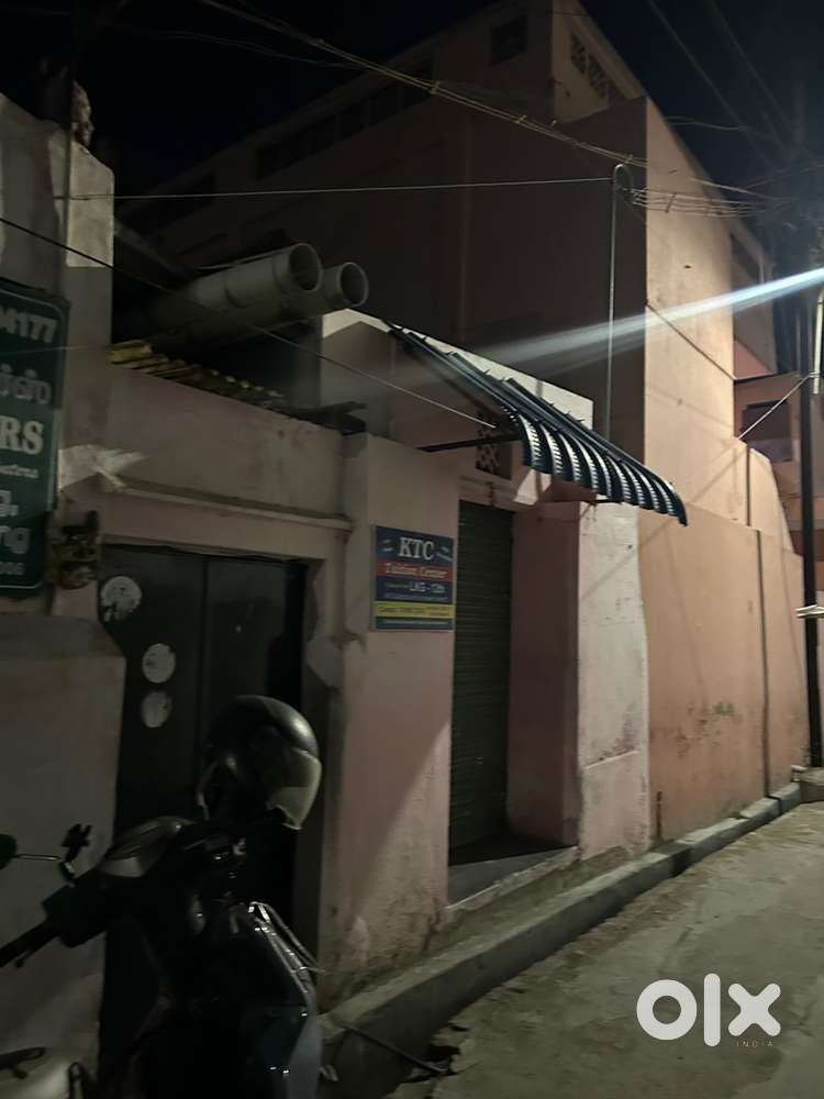 House rent for bachelor only for girls / working laddies