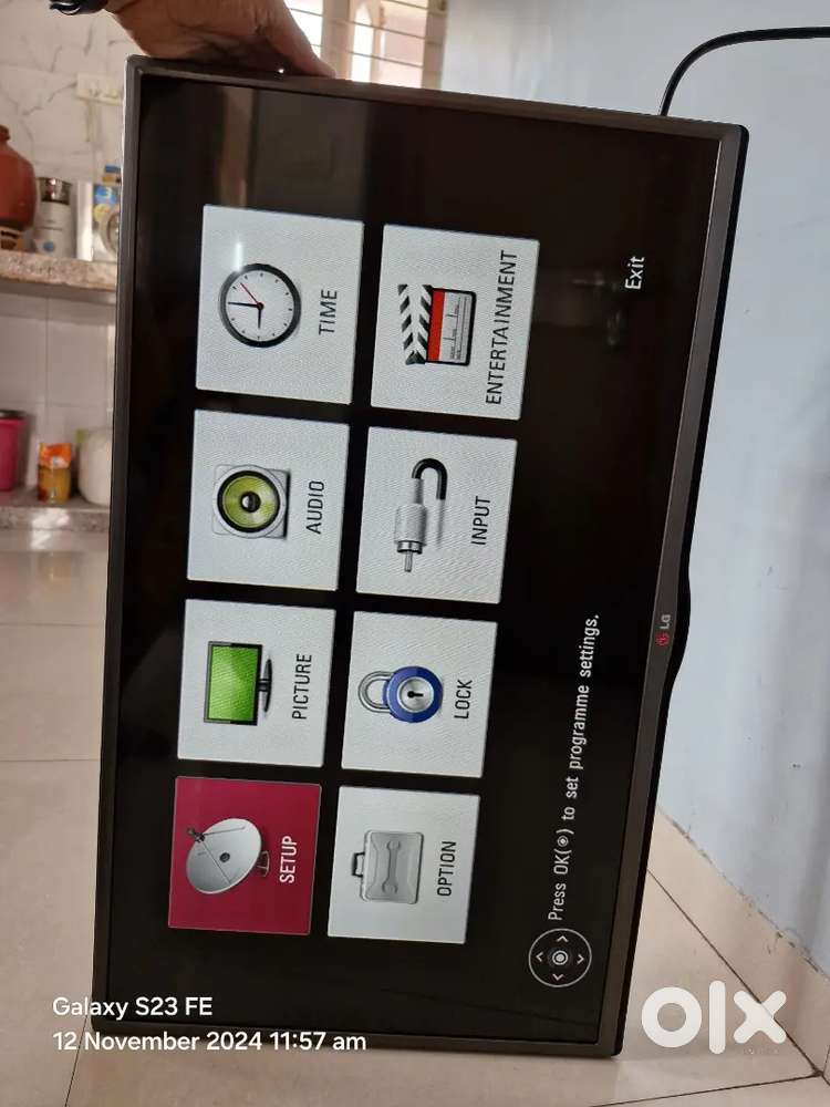 LG 32 inch Non Smart LED TV in good condition