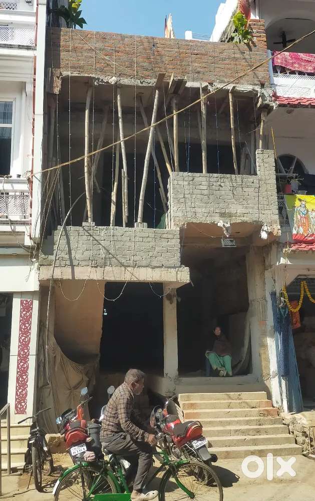 “1000 sq.ft. commercial space for rent on 1st floor