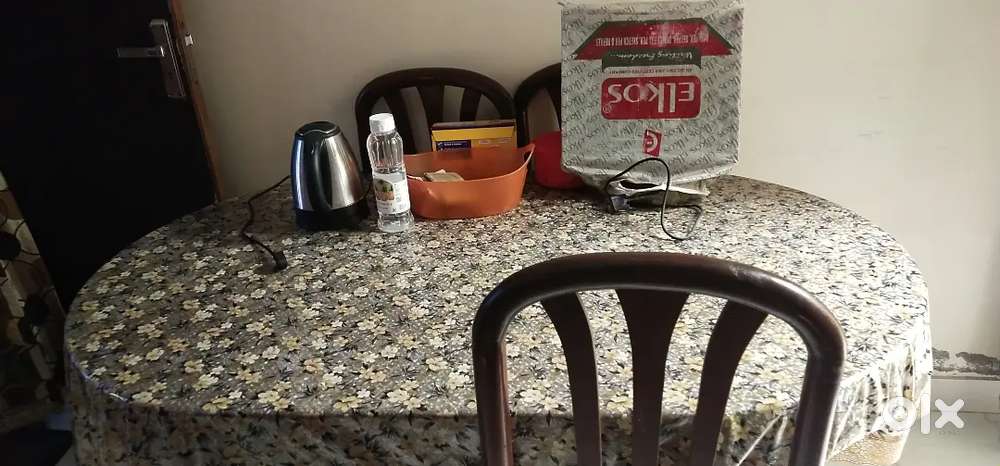 Dinning Table set (6 chairs, 1 table)