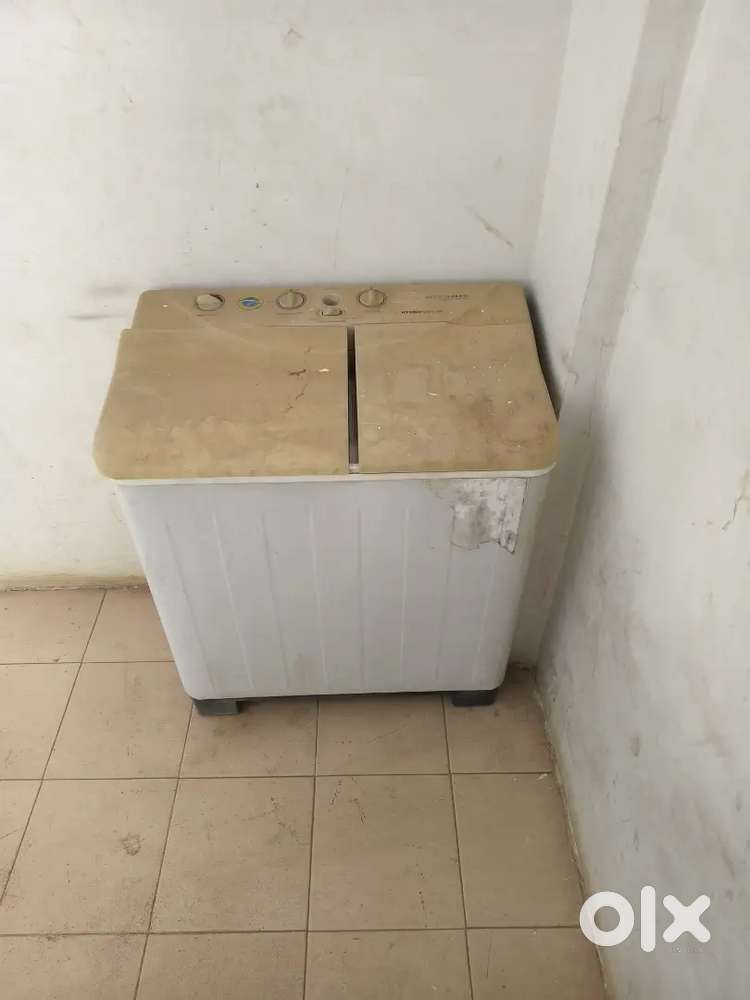 Onida Semi automatic washing machine