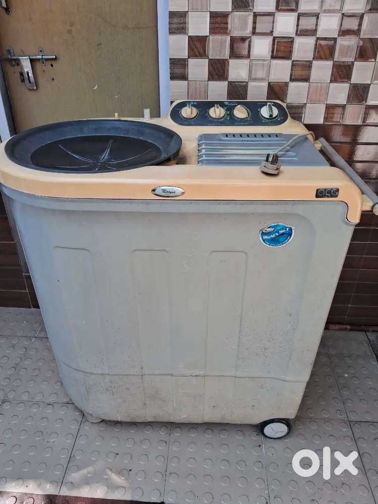 Whirpool Semi-Automatic Washing Machine