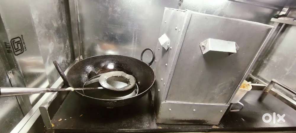 Shop for sale with all tiffins items