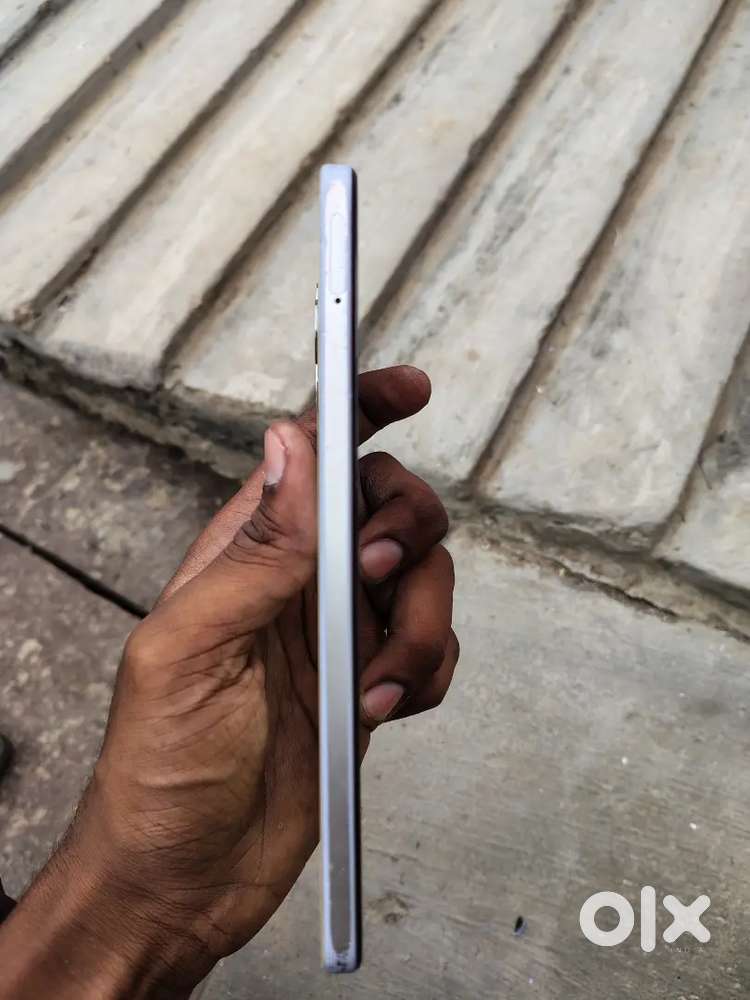Narzo N53 Ghazipur andhaun