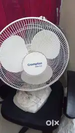 Crompton table fan for sale