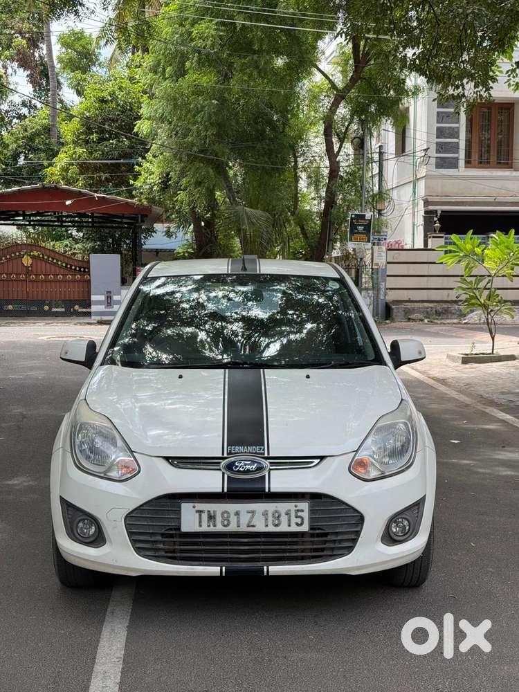 Ford Figo 2010-2012 Petrol ZXI, 2013, Petrol