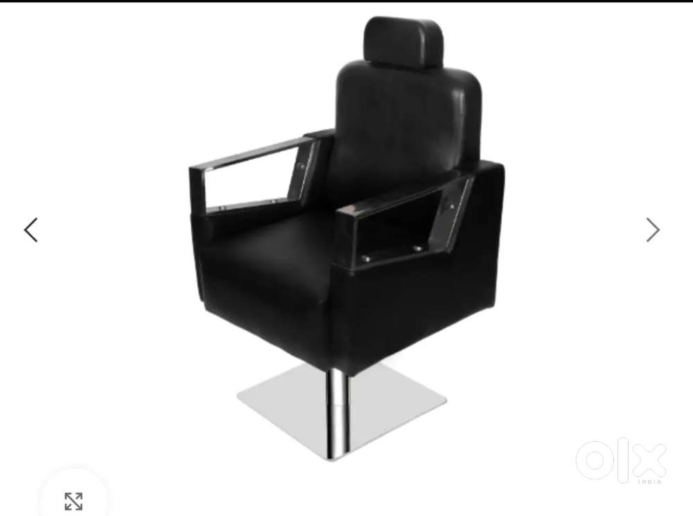 Parlour chair best in quality.