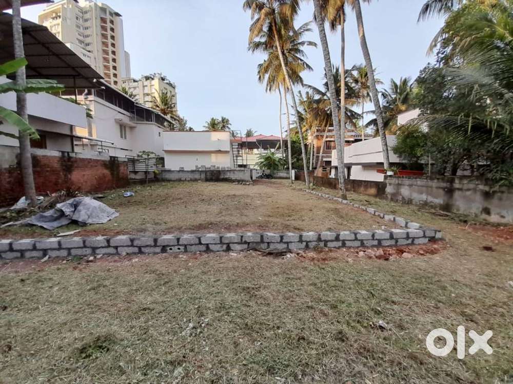 Plot for sale near Sasthamangalam