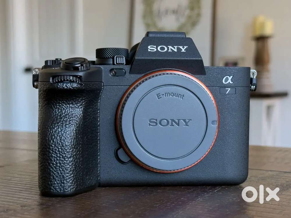 Sony a 7 iv in mint condition