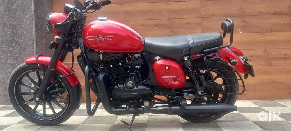 Jawa 42 Less kms Driven