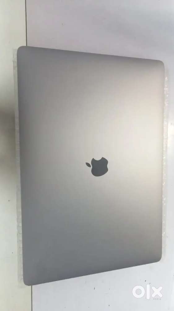 Warranty MacBook pro 16 core i9 64gb 8gb graphic 512gb ssd only 60k
