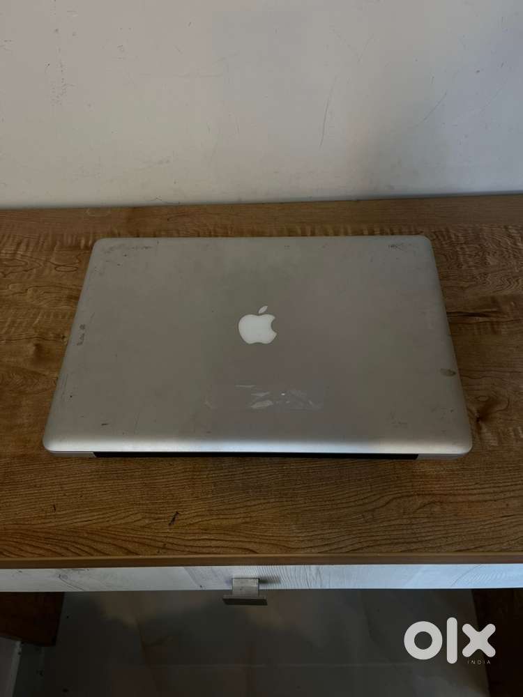 Dead 2011 Macbook Pro for parts