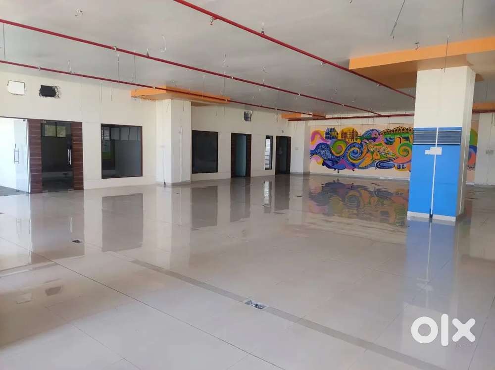 25000SQFT UNFURD SPACE 1+2 FLOORS RENT15,00,000 AT OMR RAJIV GANDHI RD