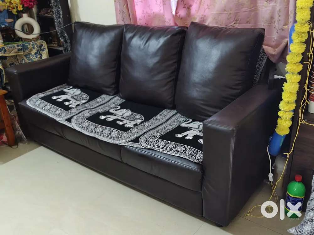 A new condition 3 seater sofa