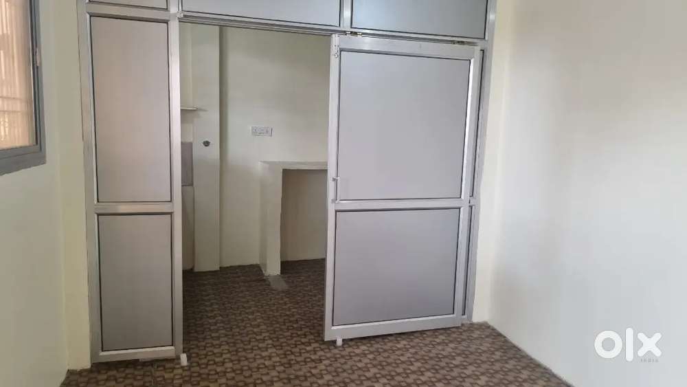 Centrally Located in Alambagh