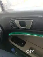 Ford Escort 2017 Petrol 90000 Km Driven