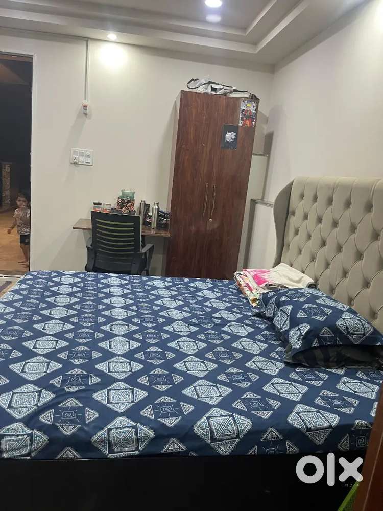 1 room and 1 BHK flat available on rent in Pahari Dheeraj, Sadar Bazar