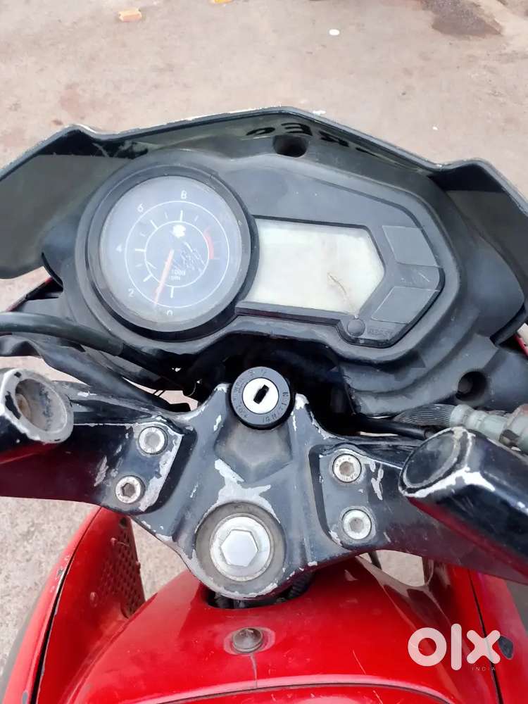 Pulsar 135 Ls