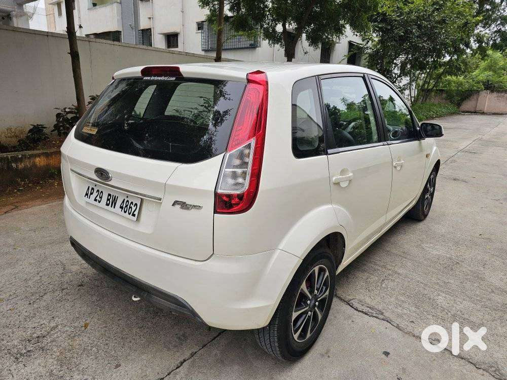 Ford Figo 1.2 Duratec Petrol Titanium, 2013, Petrol