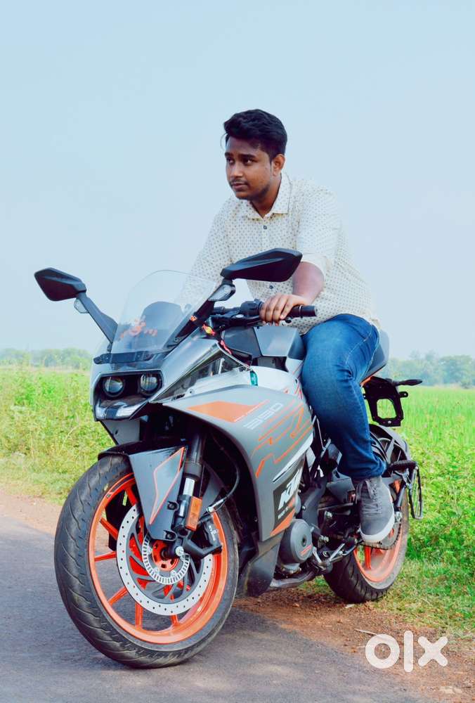 Rc 390 bs6(second generation).colour-gray,orange & black.
