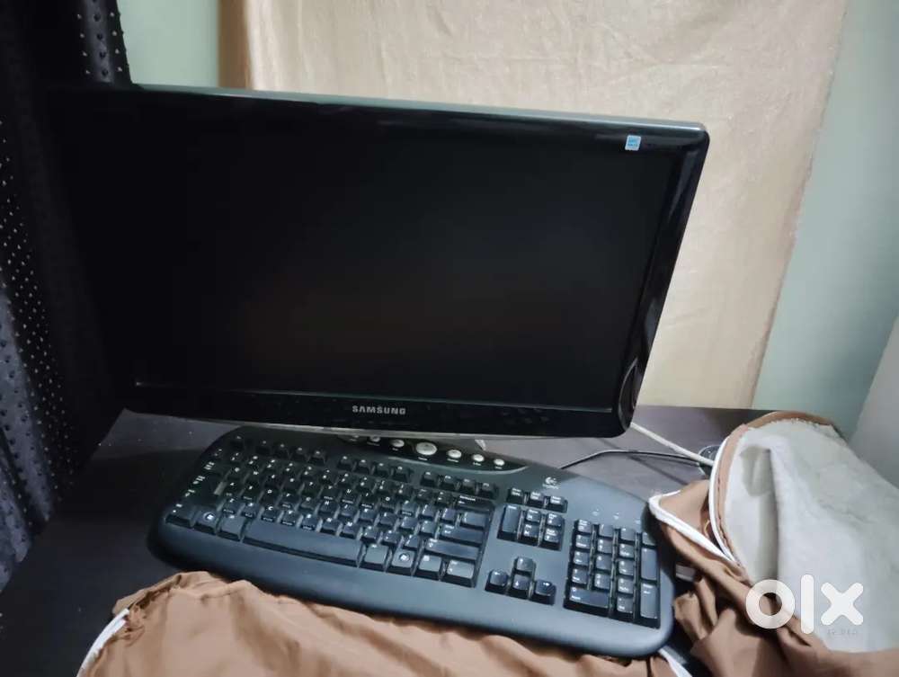 Moniter, CPU, keyboard and mouse
