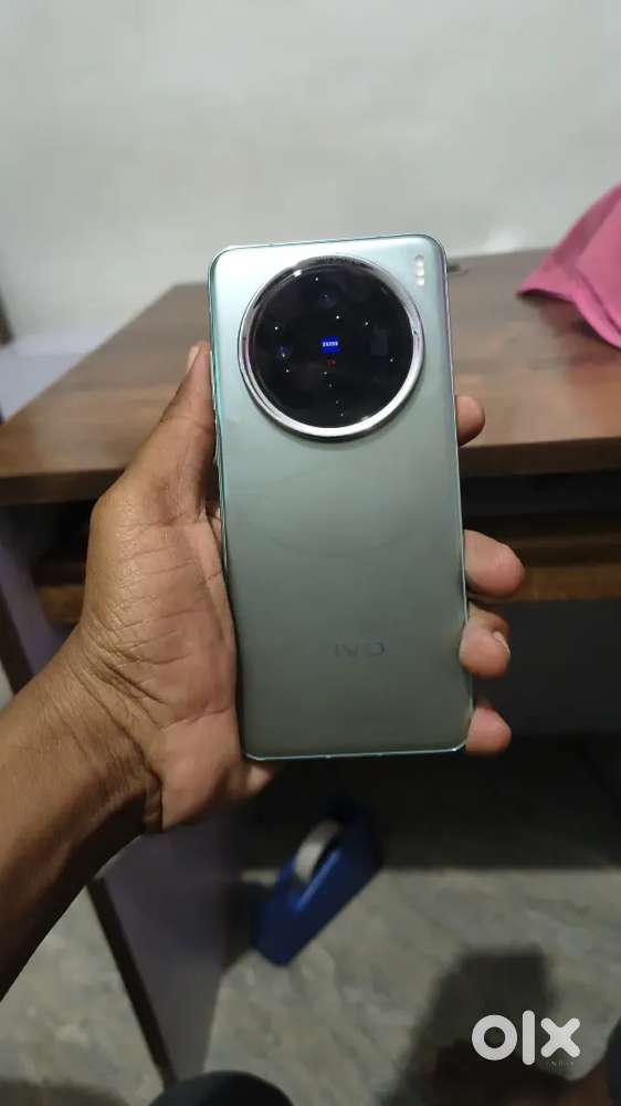 Vivo x200 Ram 16+16 storage512