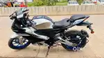 R15 v4 2022 second owner,great condition silver Black colour