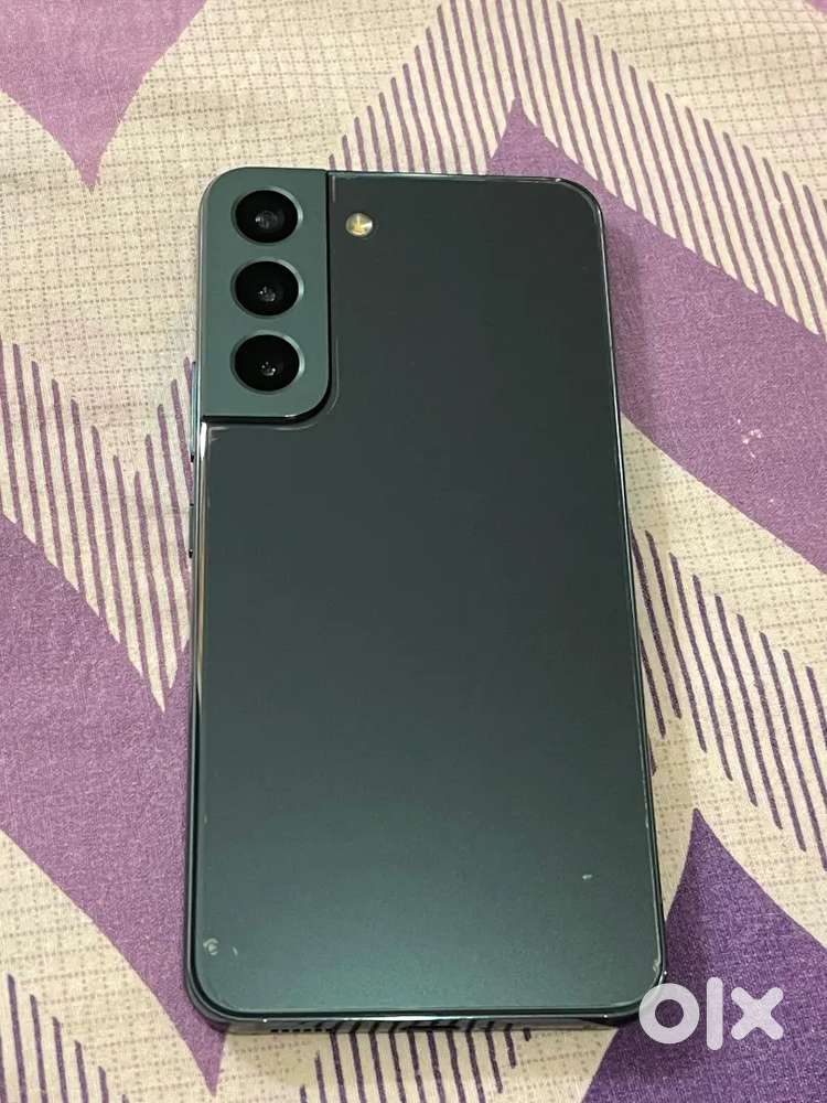 Samsung S22, 8/128 GB 2024 model in super mint condition Green colour