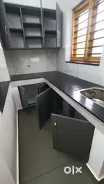 ശാസ്ഥ മഗലം പൈപ്പിൻ മൂഡ് റോഡ് മെയിൻ റോഡ് commircil സ്‌പൈസ് rent 35000Rs