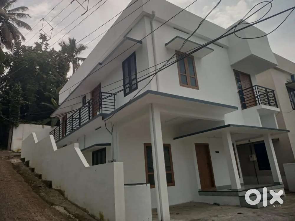 House For Sale. 5Cent. House Muttada Marapalam road