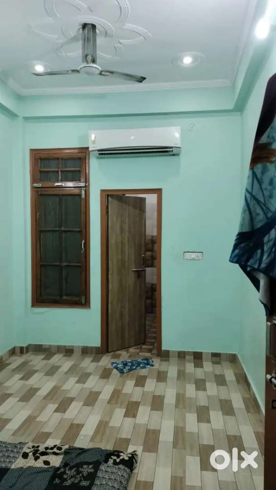 Need a girl for flatmates, shushma hospital, polytechnic