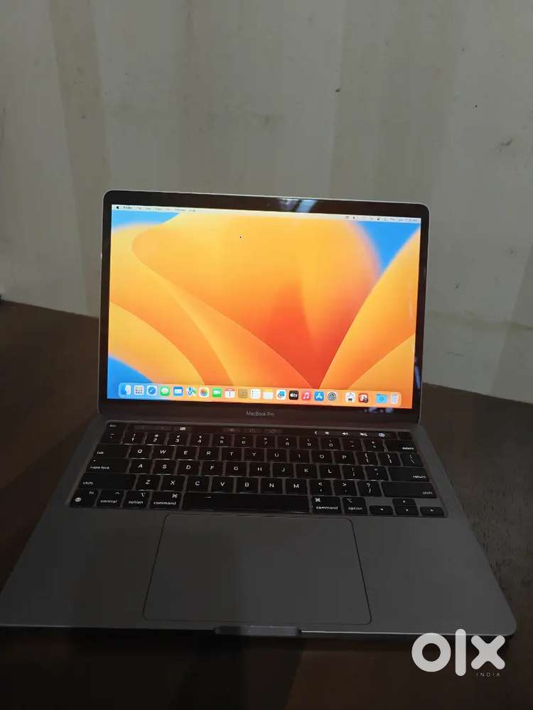 Apple Macbook pro M1 16GB,256GB. With Touch Bar and Fingure print