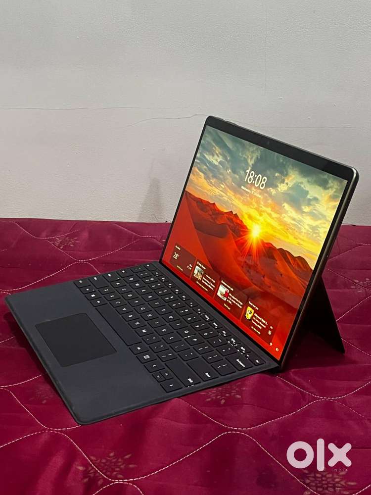 Microsoft Surface Pro 9 (New Condition) + Keyboard Included