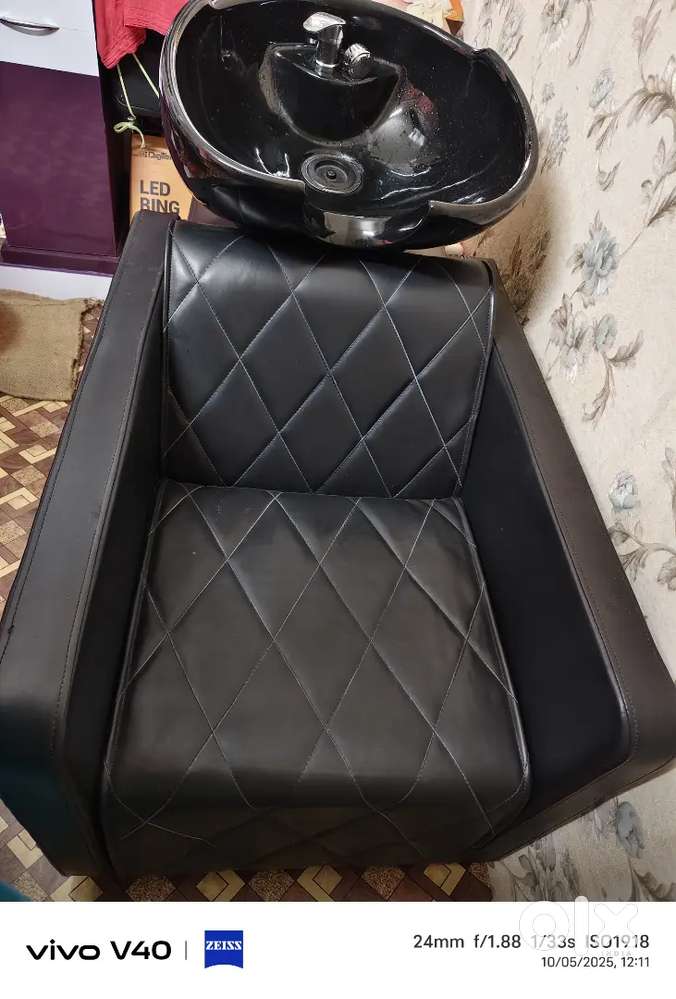 Parlour Shampoo chair