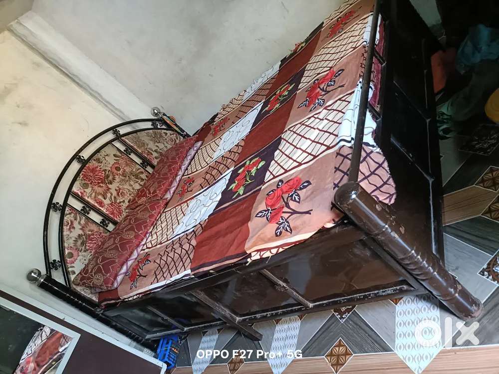 Lokhand ka palank hae pura ok no daemig