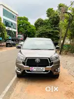Toyota Innova Crysta 2016 Diesel Well Maintained