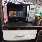 Microwave barbeque oven