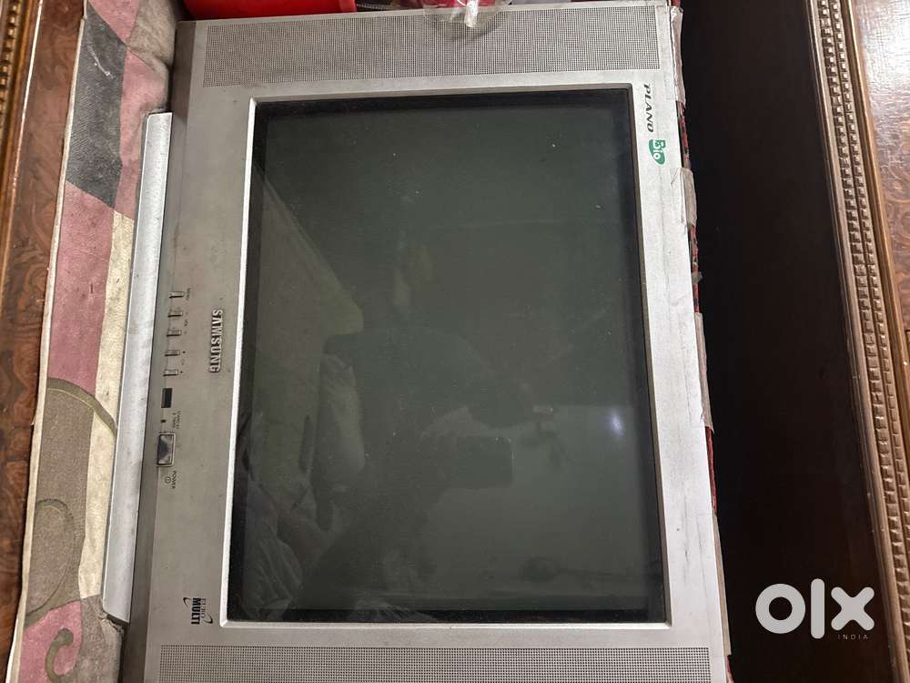 Old Samsung TV for sale