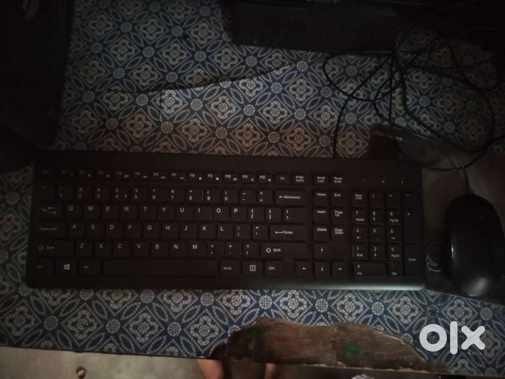 Hp keyboard+ Hp branded Mouse Free New Quality 2 Months Used Both Wire